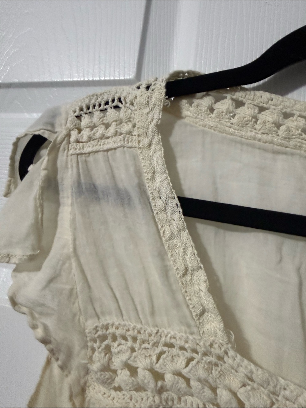 Anthropologie Solitaire Cream Crochet-Trim Cotton Peasant Top- M - Picture 5 of 7